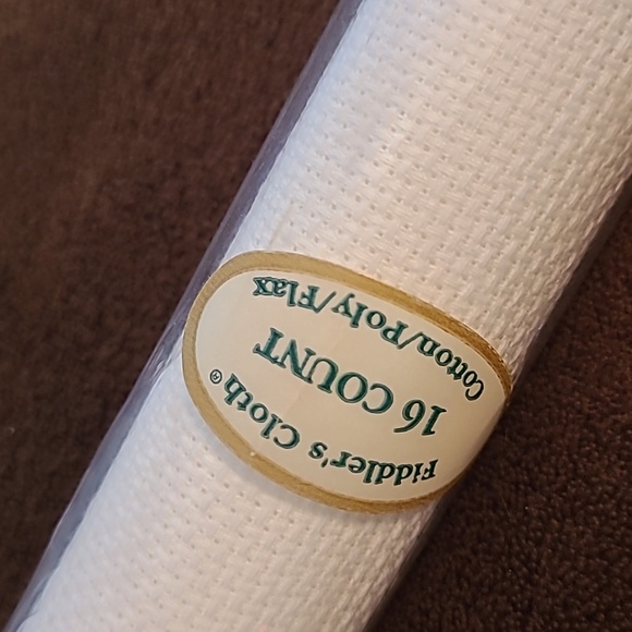 New Cross Stitch 16 count fiddlers cloth Sz 15" x 18" - Picture 3 of 5